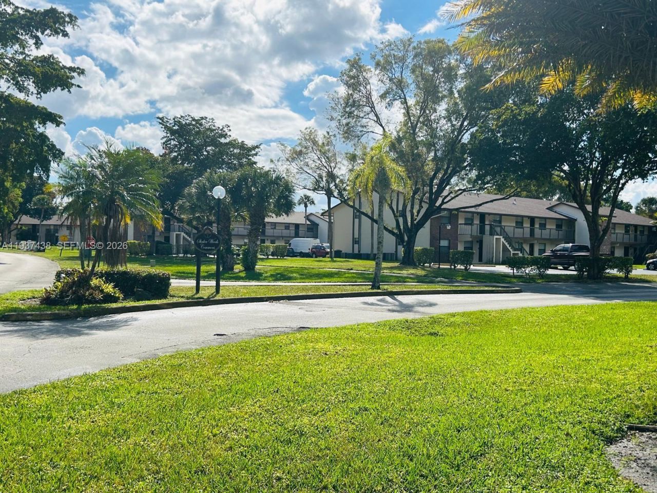 6031 Shakerwood Cir, Unit 105, Tamarac, FL 33319 Photo