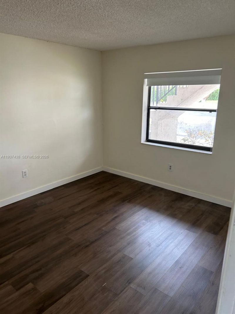 6031 Shakerwood Cir, Unit 105, Tamarac, FL 33319 Photo