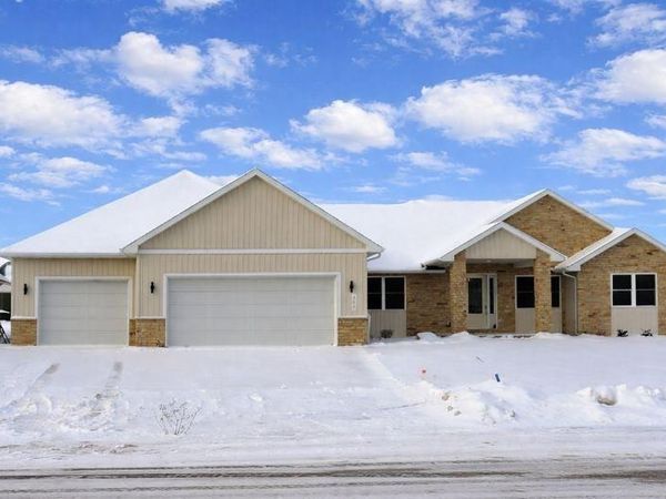 266 E SWEETWATER WAY, Appleton, WI 54913