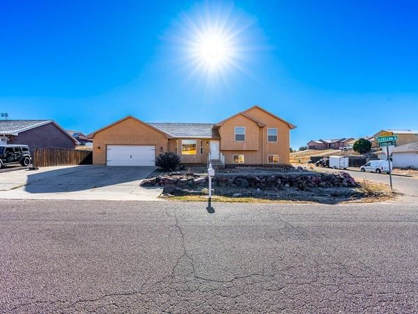 136 W Cellini Dr, Pueblo West, CO 81007