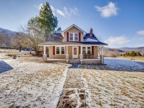 592 Heaton Creek Road, Roan Mountain, TN 37687