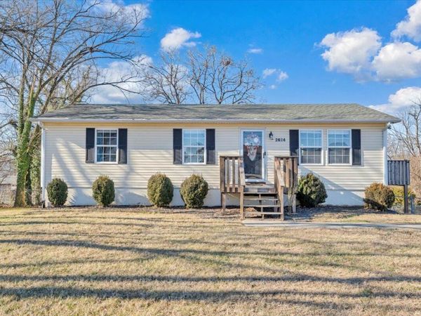 2624 Radford RD NE, Roanoke, VA 24012