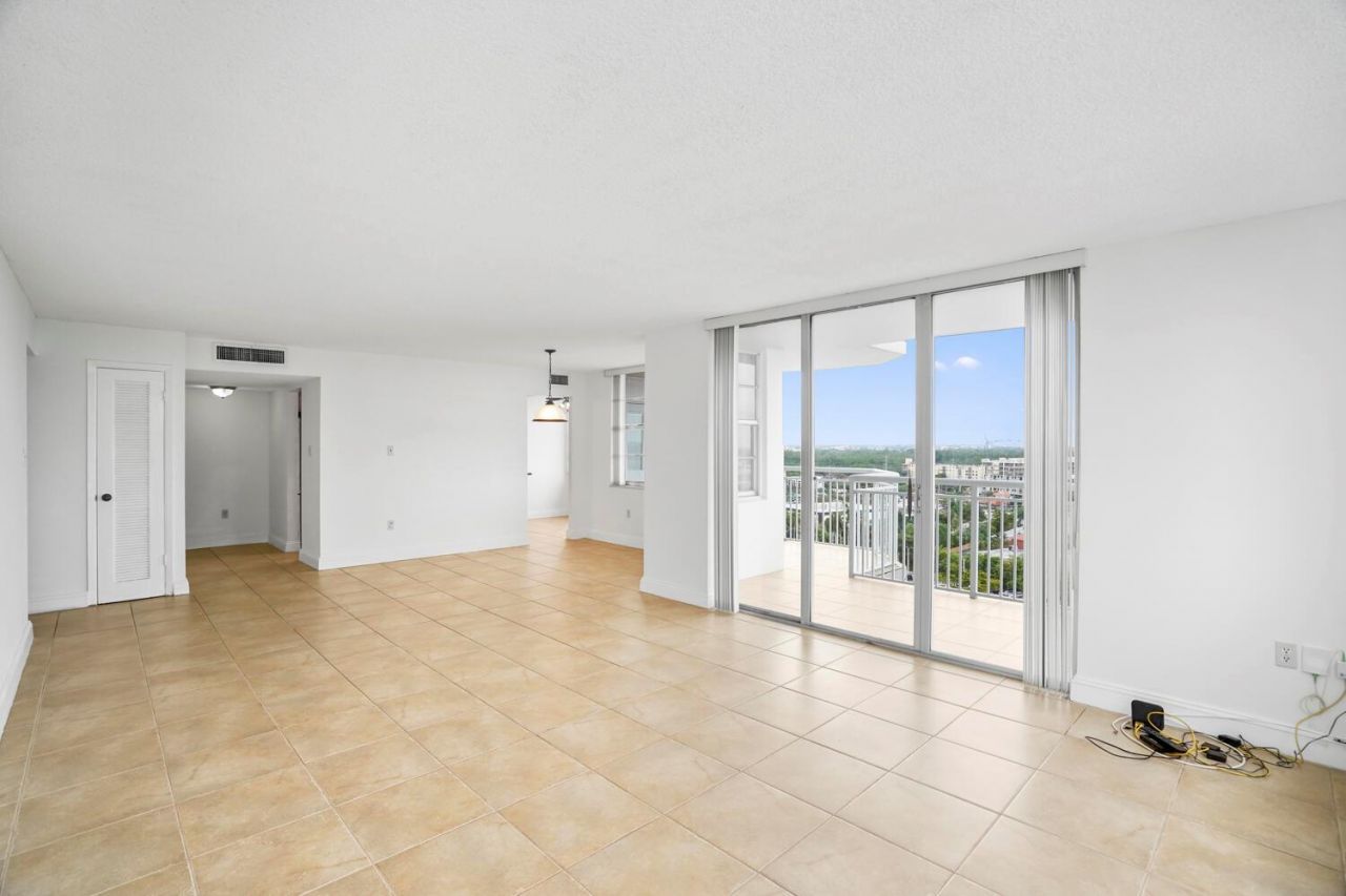 18051 Biscayne Boulevard, Unit 1504, Aventura, FL 33160 Photo