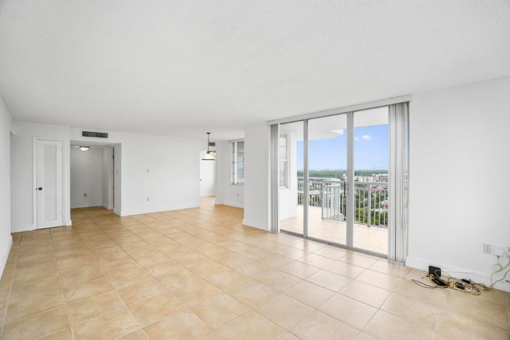 18051 Biscayne Boulevard, Unit 1504, Aventura, FL 33160 Photo