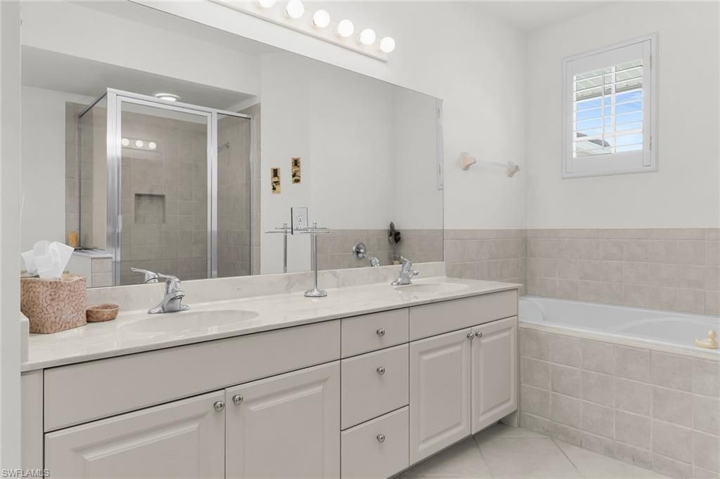 6858 Ascot Dr, Unit 201, Naples, FL 34113 Photo