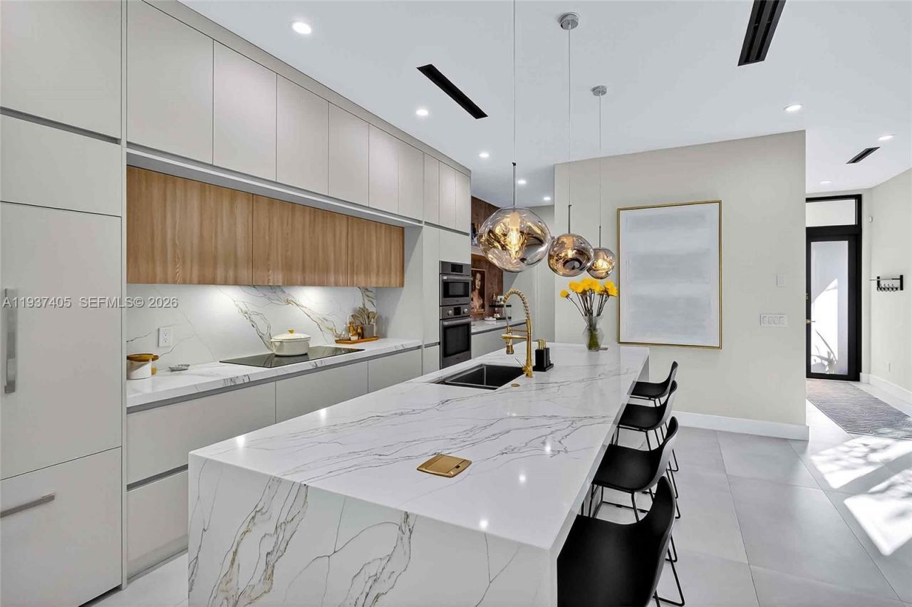 609 NE 8th Ave, Unit A, Fort Lauderdale, FL 33304 Photo