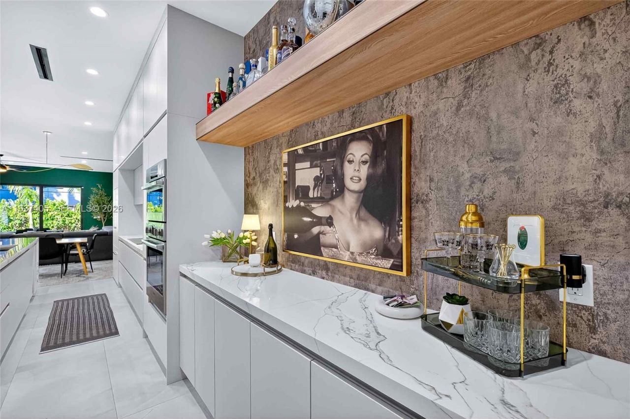 609 NE 8th Ave, Unit A, Fort Lauderdale, FL 33304 Photo