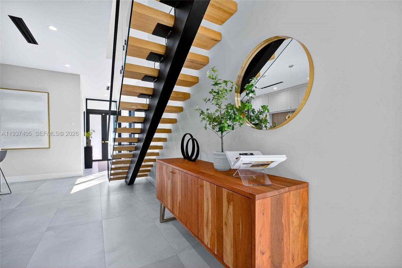 609 NE 8th Ave, Unit A, Fort Lauderdale, FL 33304 Photo