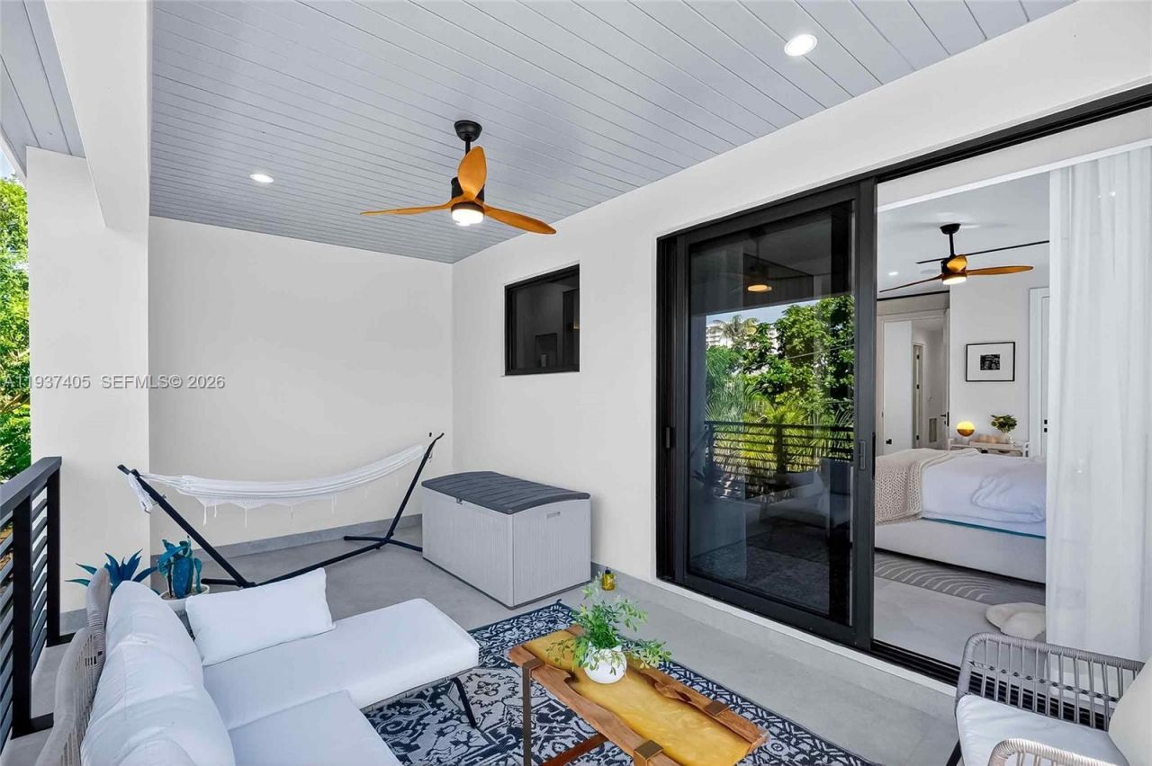 609 NE 8th Ave, Unit A, Fort Lauderdale, FL 33304 Photo