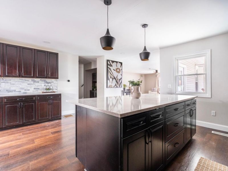 19 W Columbus Street, Lithopolis, OH 43136 Photo 8