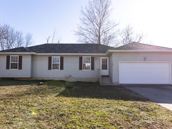 624 E Livingston Street, Springfield, MO 65803