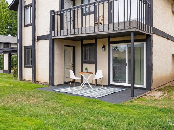 7048 W Colehaven Ln, Boise, ID 83704