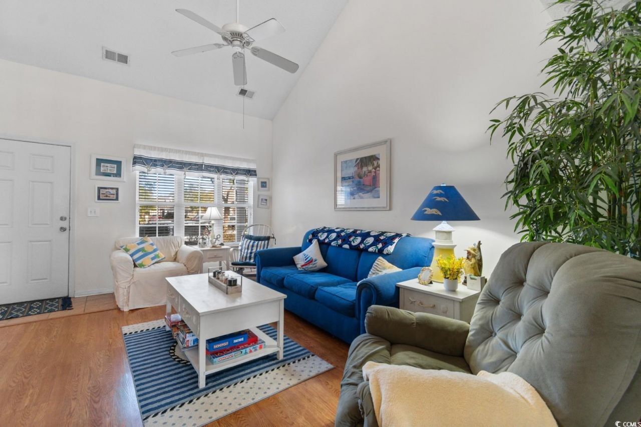 964 Palisade Circle Photo 11