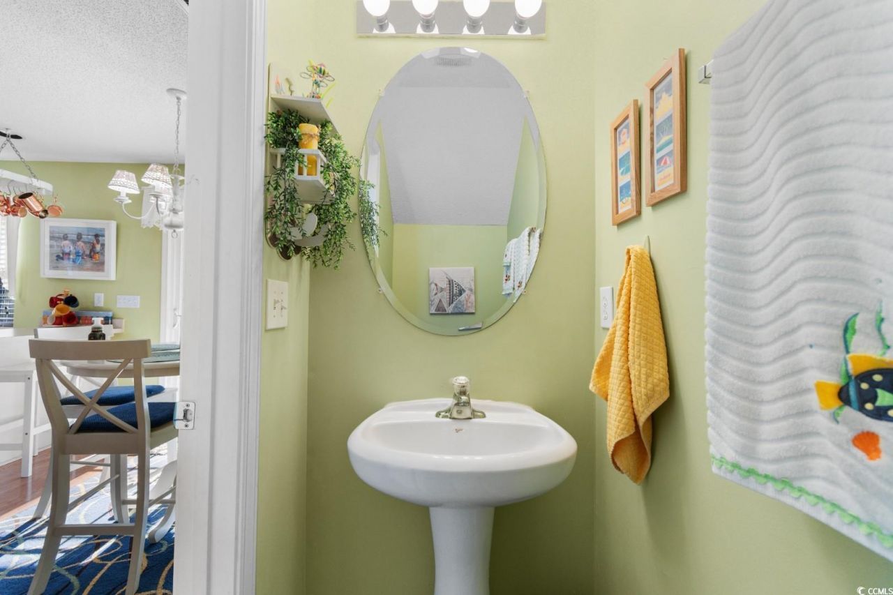 964 Palisade Circle Photo 18