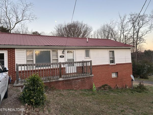 610 REno St, Rogersville, TN 37857