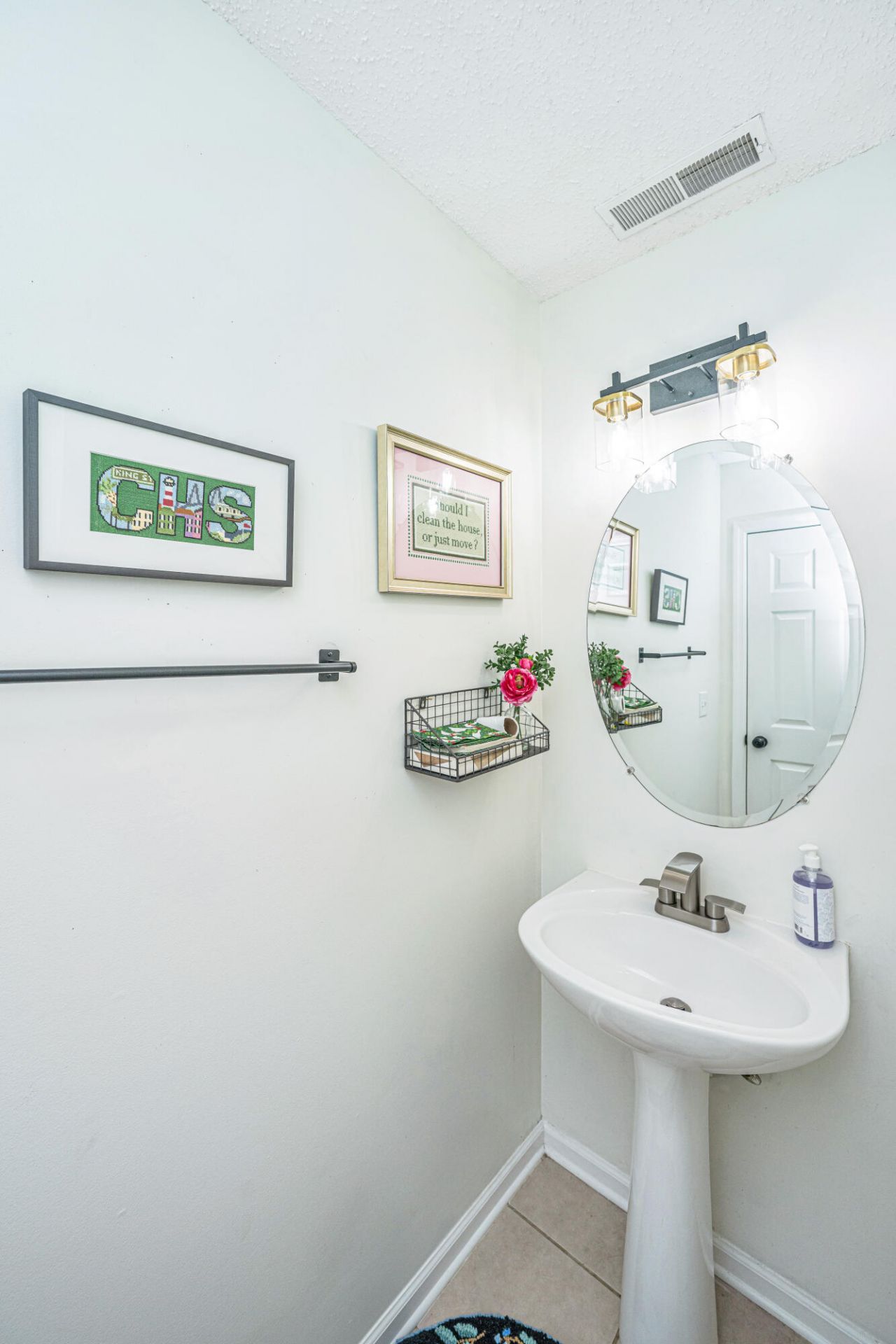 110 Greyson Circle Photo 12