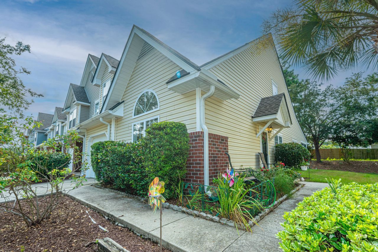 110 Greyson Circle Photo 2