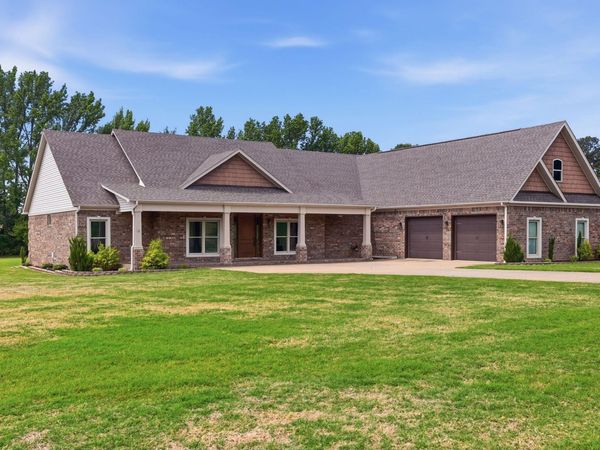 106 West End Street, Beebe, AR 72012
