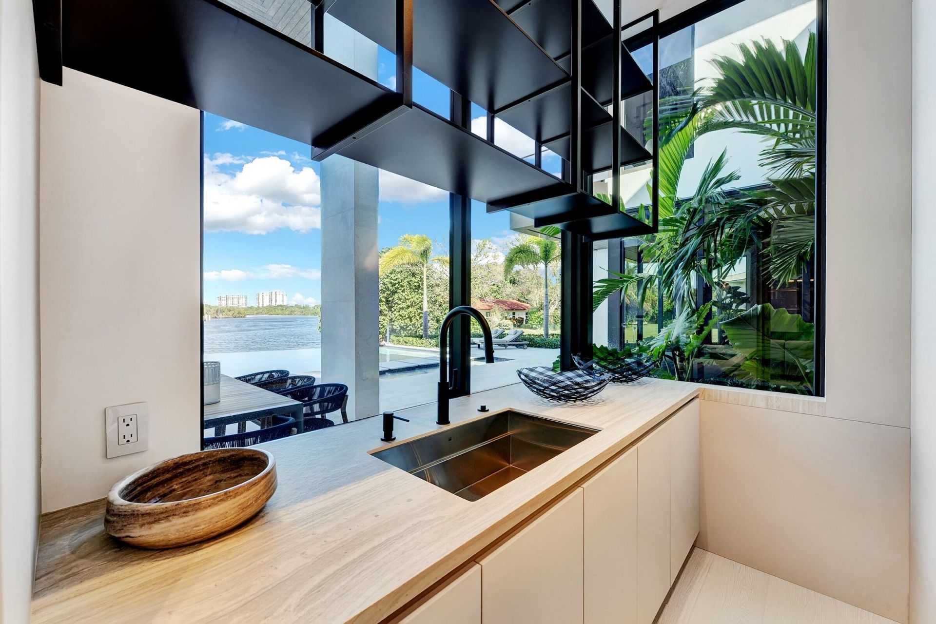 829 Orchid Drive, Boca Raton, FL 33432 Photo