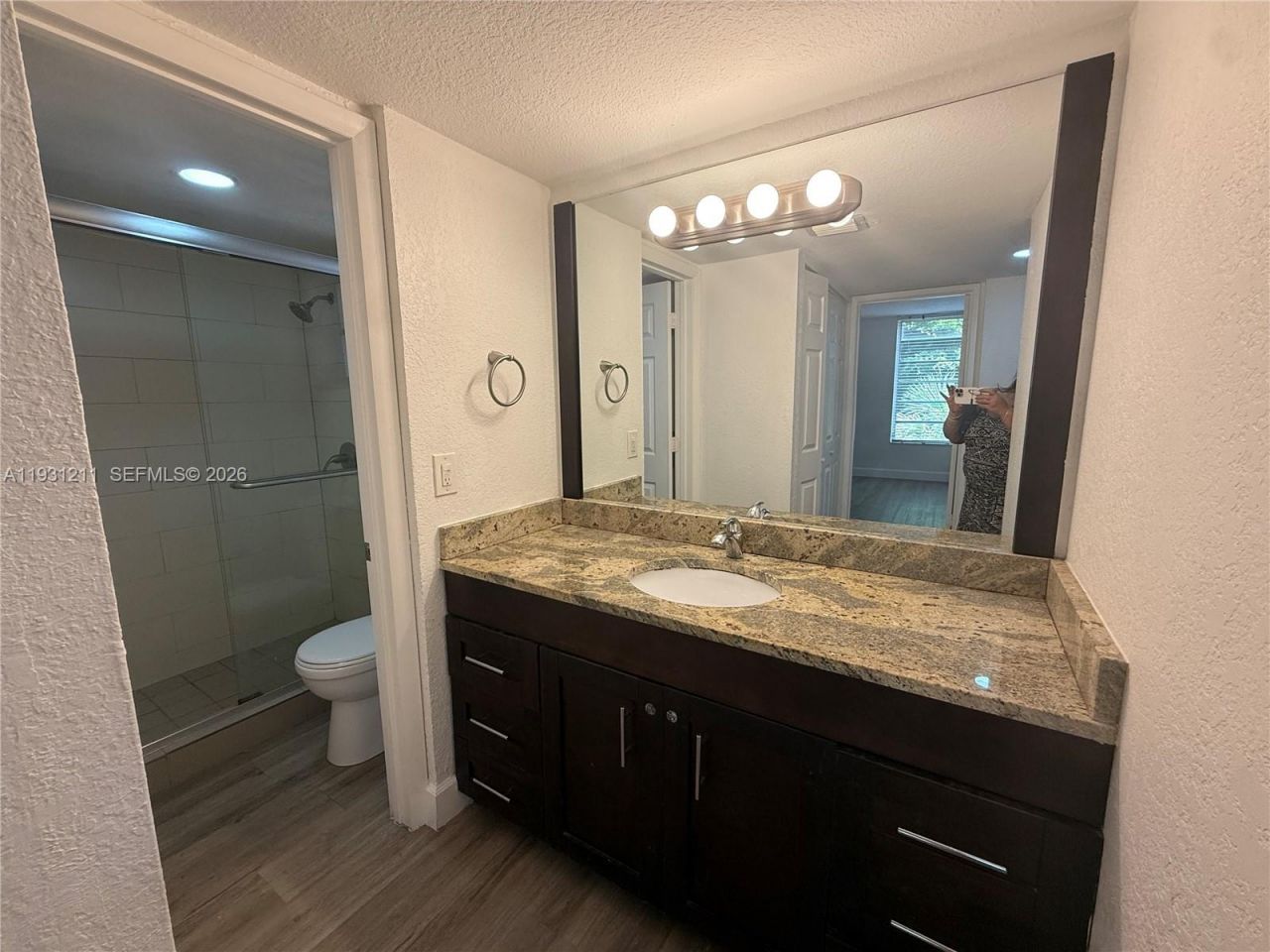 8860 Fontainebleau Blvd, Unit 305, Miami, FL 33172 Photo