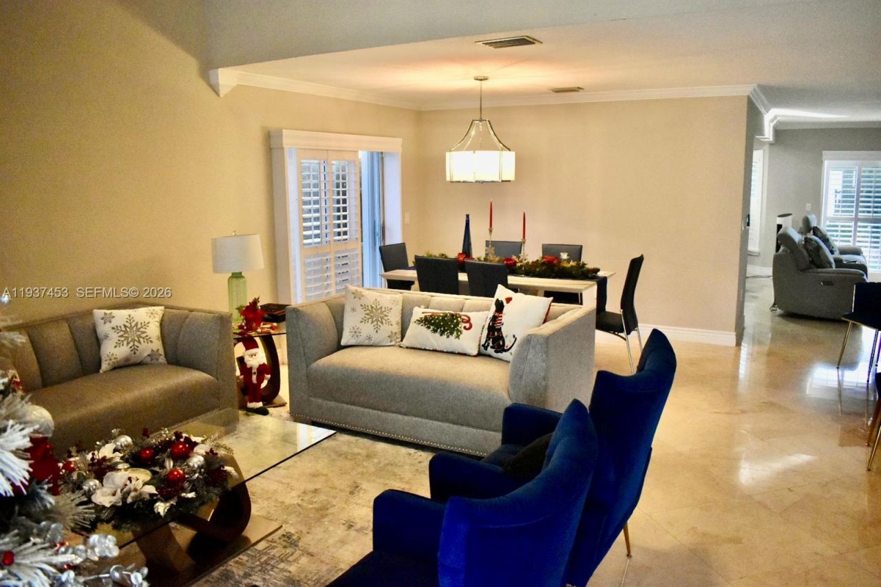 1352 NW 129th Way, Sunrise, FL 33323 Photo