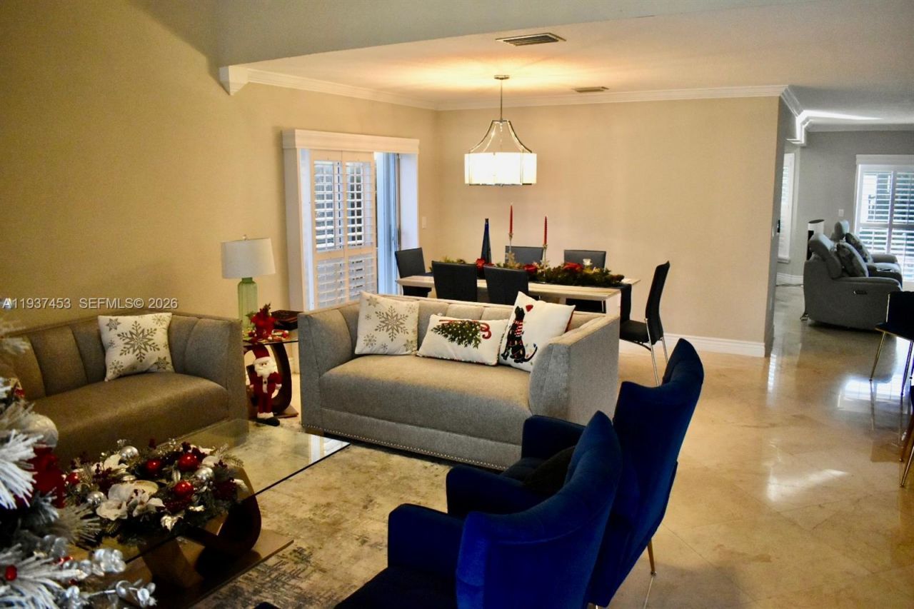 1352 NW 129th Way, Sunrise, FL 33323 Photo