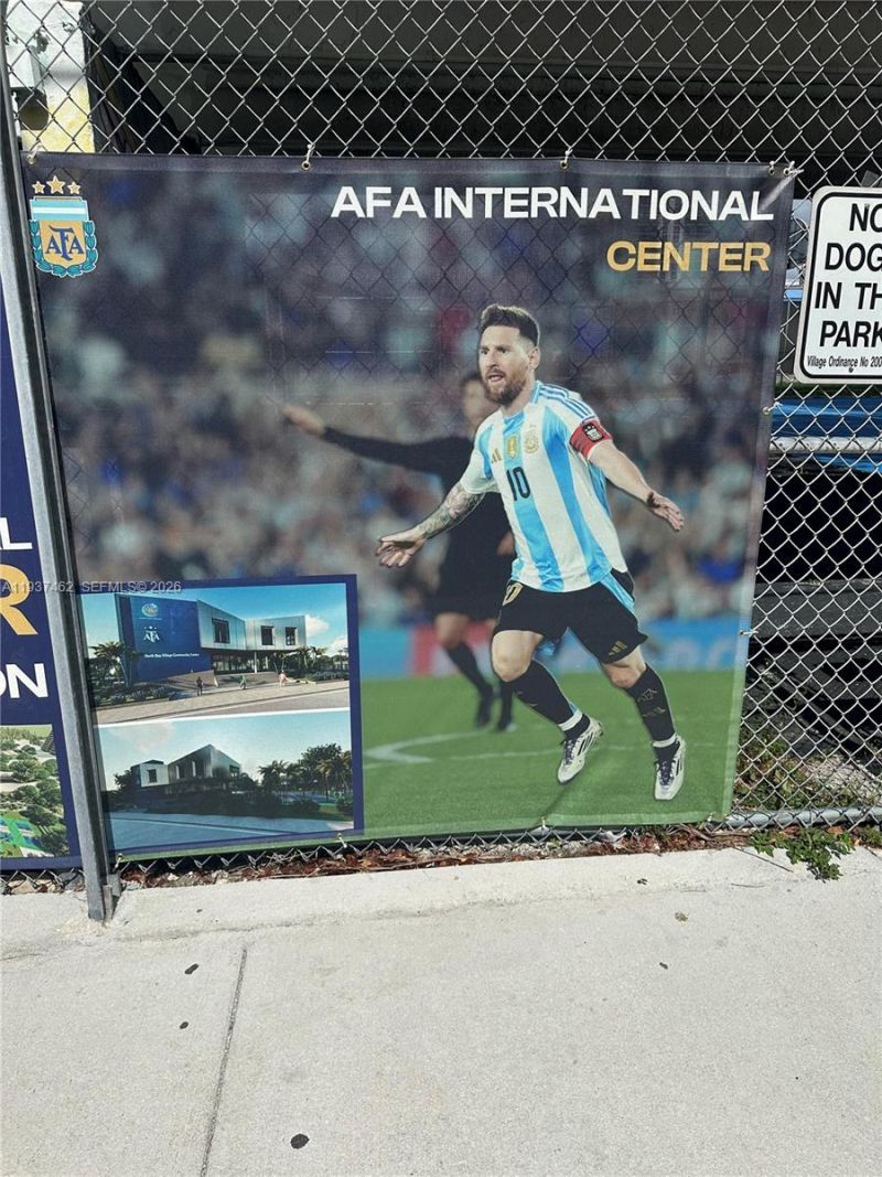 1865 79th St Cswy, Unit 8K, Miami, FL 33141 Photo