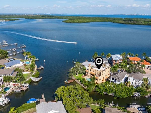 1815 BAYOU GRANDE BOULEVARD NE, ST PETERSBURG, FL 33703