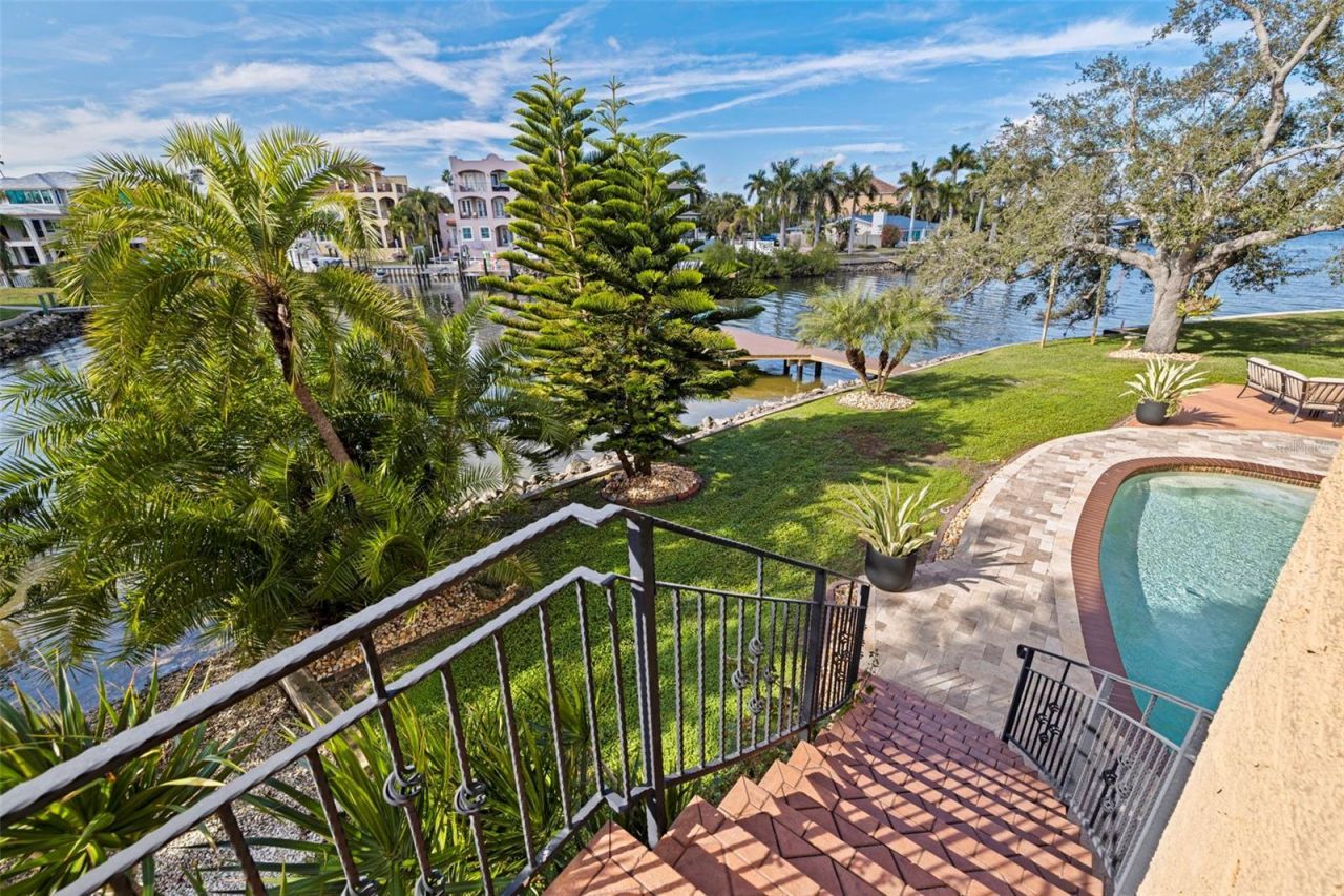 1815 Bayou Grande Boulevard Ne, Saint Petersburg, FL 33703 Photo