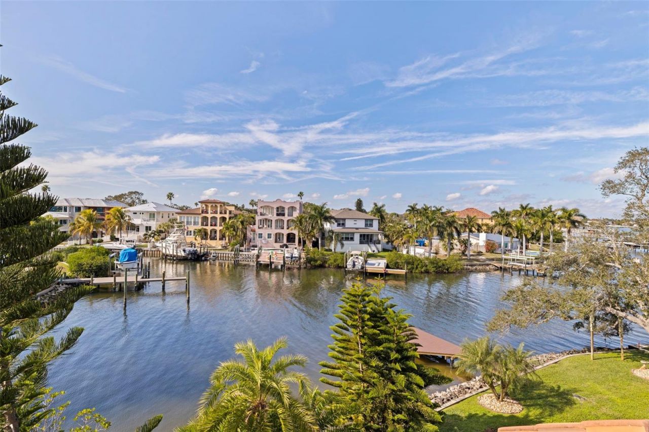 1815 Bayou Grande Boulevard Ne, Saint Petersburg, FL 33703 Photo