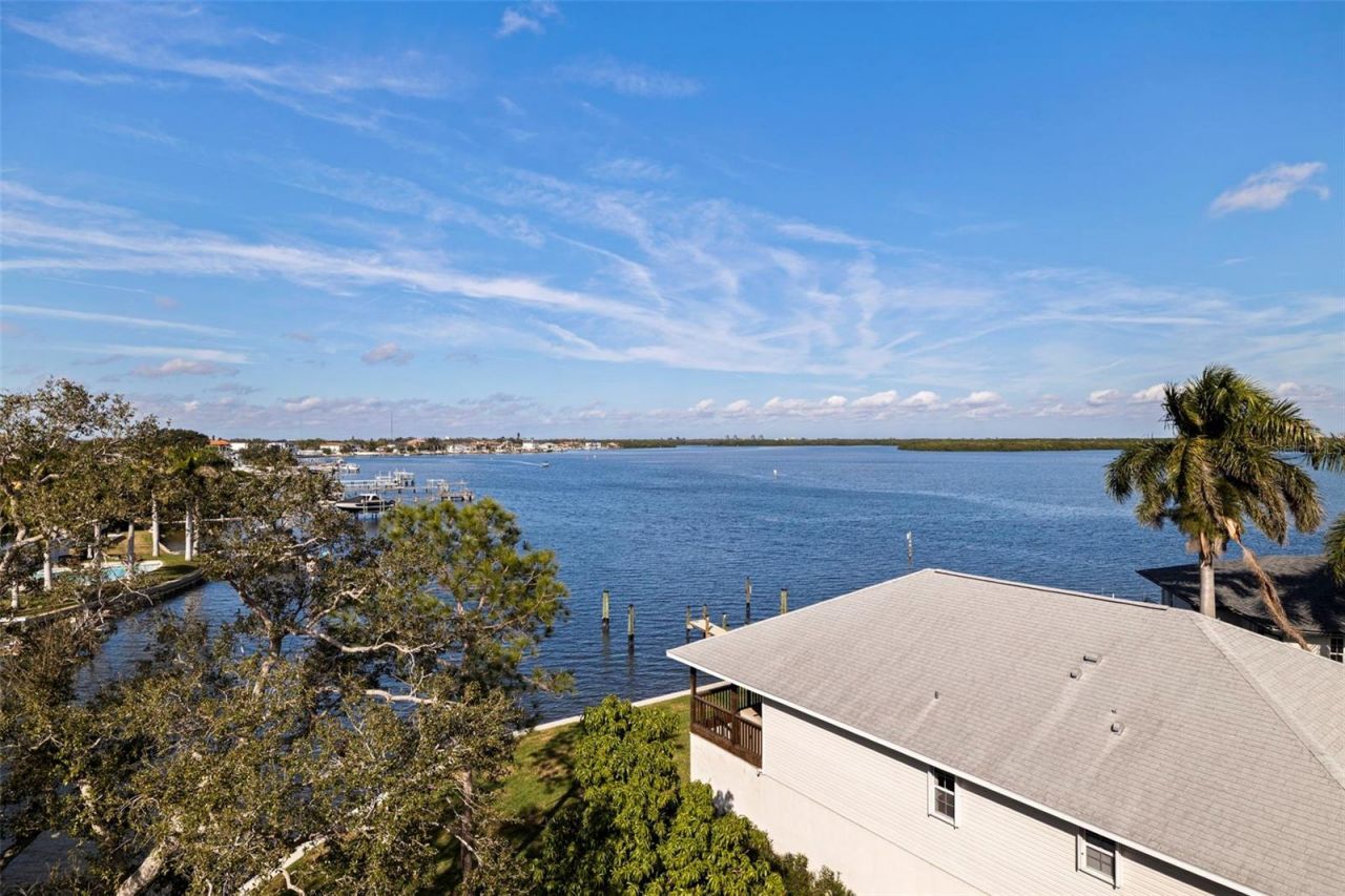 1815 Bayou Grande Boulevard Ne, Saint Petersburg, FL 33703 Photo