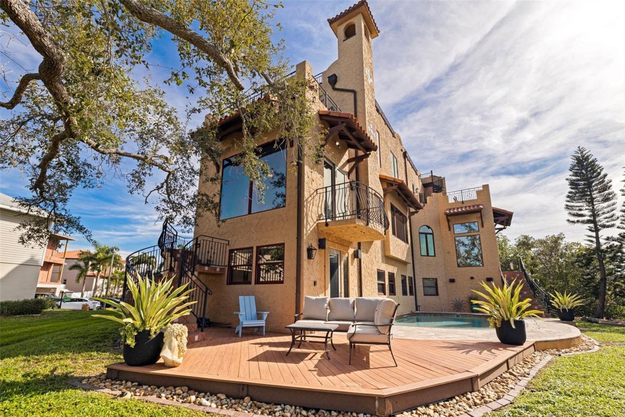 1815 Bayou Grande Boulevard Ne, Saint Petersburg, FL 33703 Photo