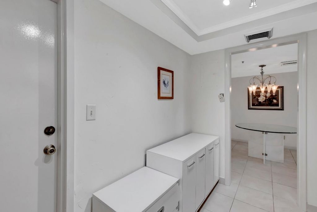 7738 Lakeside Boulevard, Unit 353, Boca Raton, FL 33434 Photo