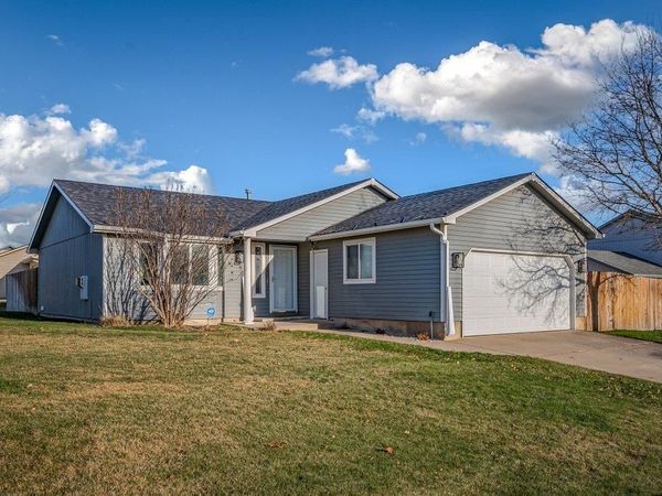 1705 E Johnson Ln, Deer Park, WA 99006