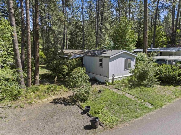 8900 S Mullen Hill Rd, Spokane, WA 99224