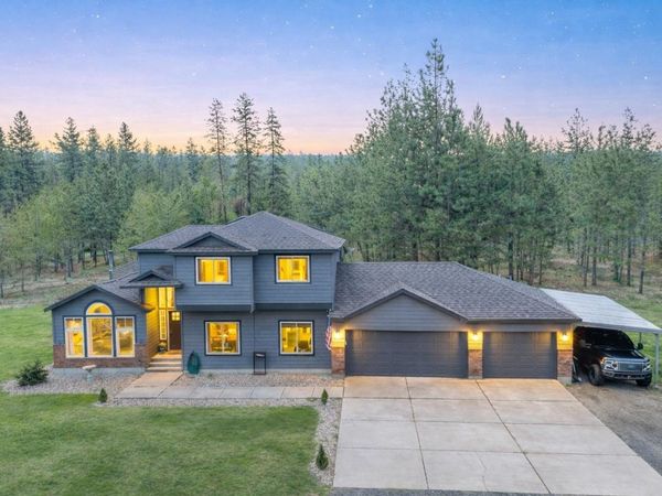 39810 N Hardesty Ln, Elk, WA 99009