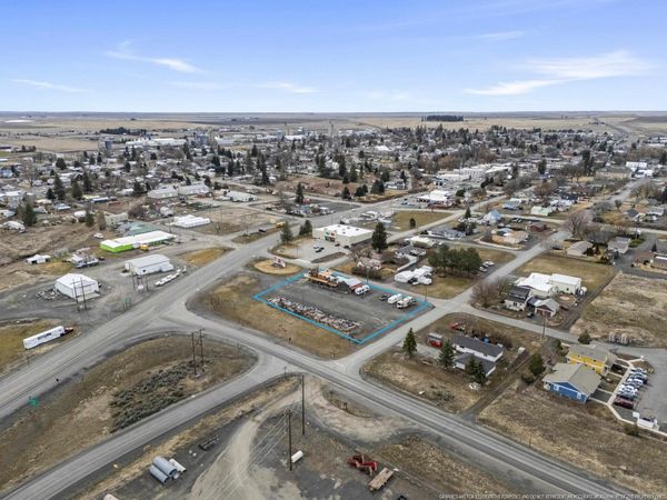 30 Logan St, Davenport, WA 99122