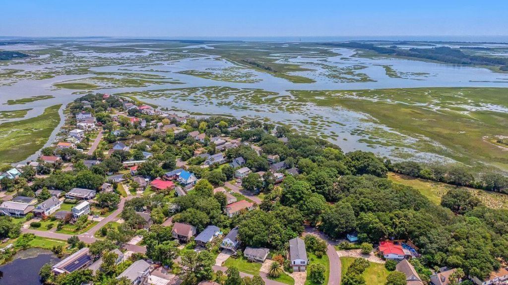 1627 Wigeon Lane Photo 48