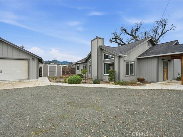 21060 Santa Clara, Middletown, CA 95461