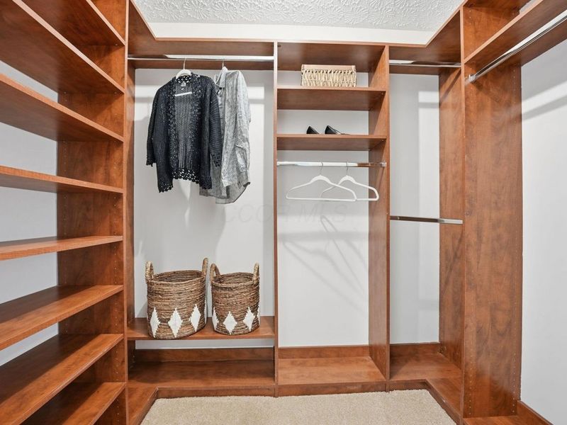 109 Longwood Crossing Boulevard, Etna, OH 43062 Photo 25