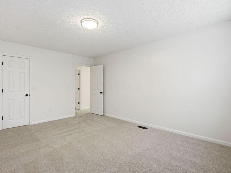 109 Longwood Crossing Boulevard, Etna, OH 43062 Photo 34