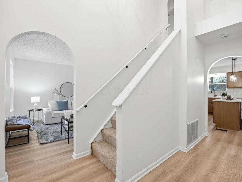 109 Longwood Crossing Boulevard, Etna, OH 43062 Photo 6