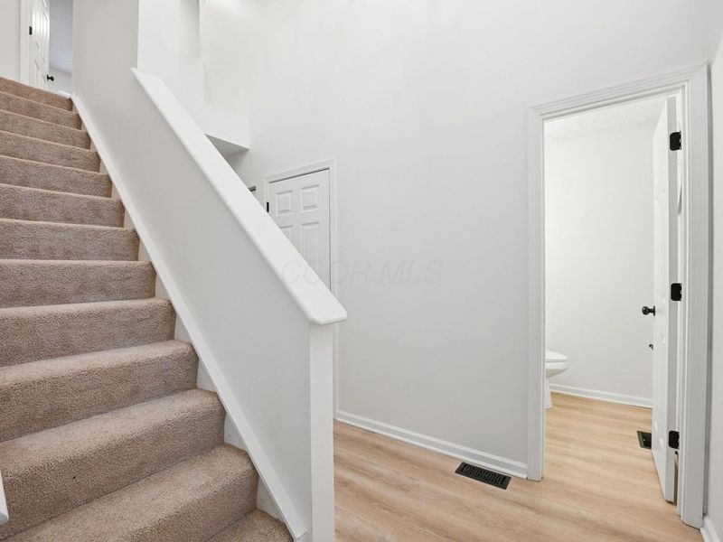 109 Longwood Crossing Boulevard, Etna, OH 43062 Photo 7