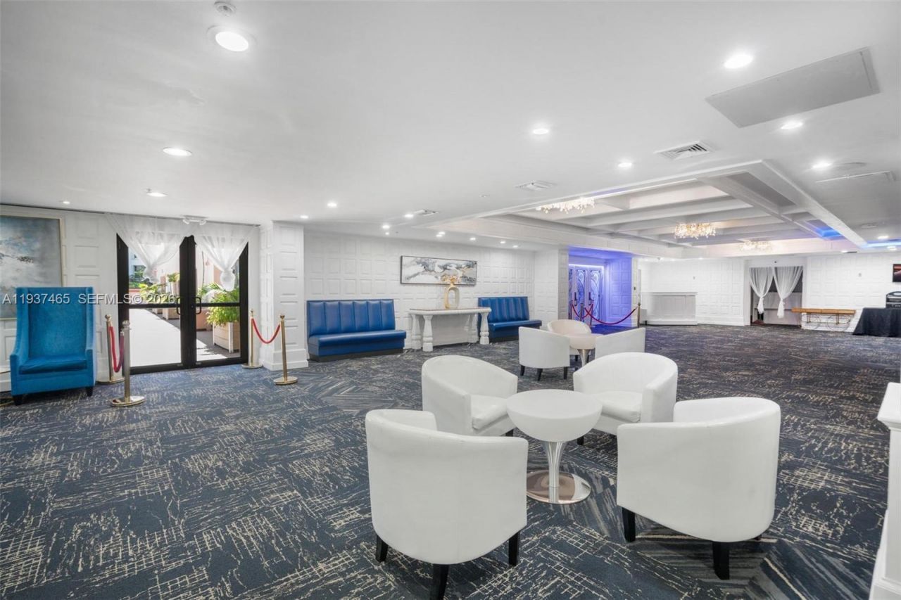 5225 Collins Ave , Unit 1221, Miami Beach, FL 33140 Photo