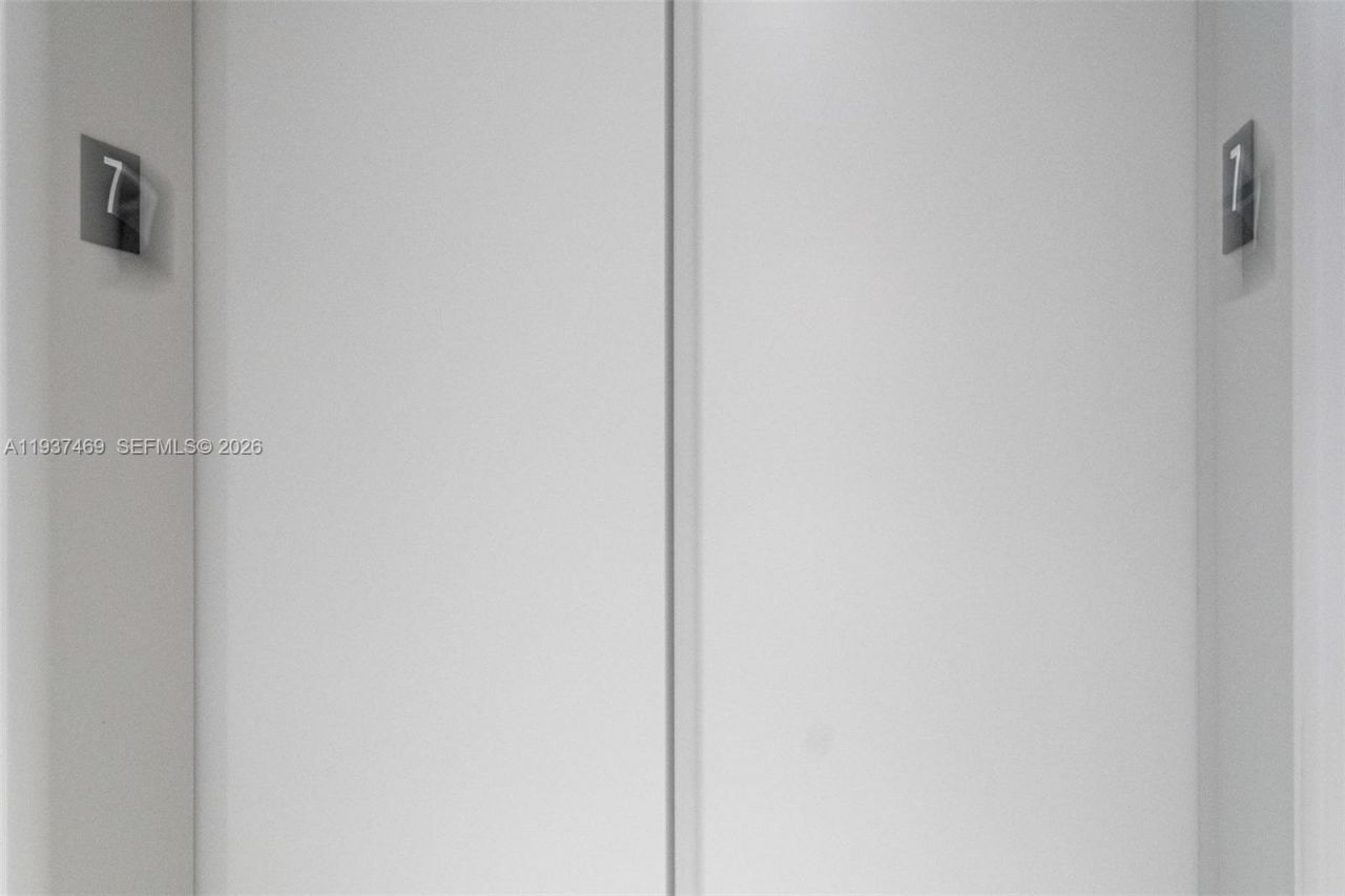 1300 Brickell Bay Dr , Unit 704, Miami, FL 33131 Photo