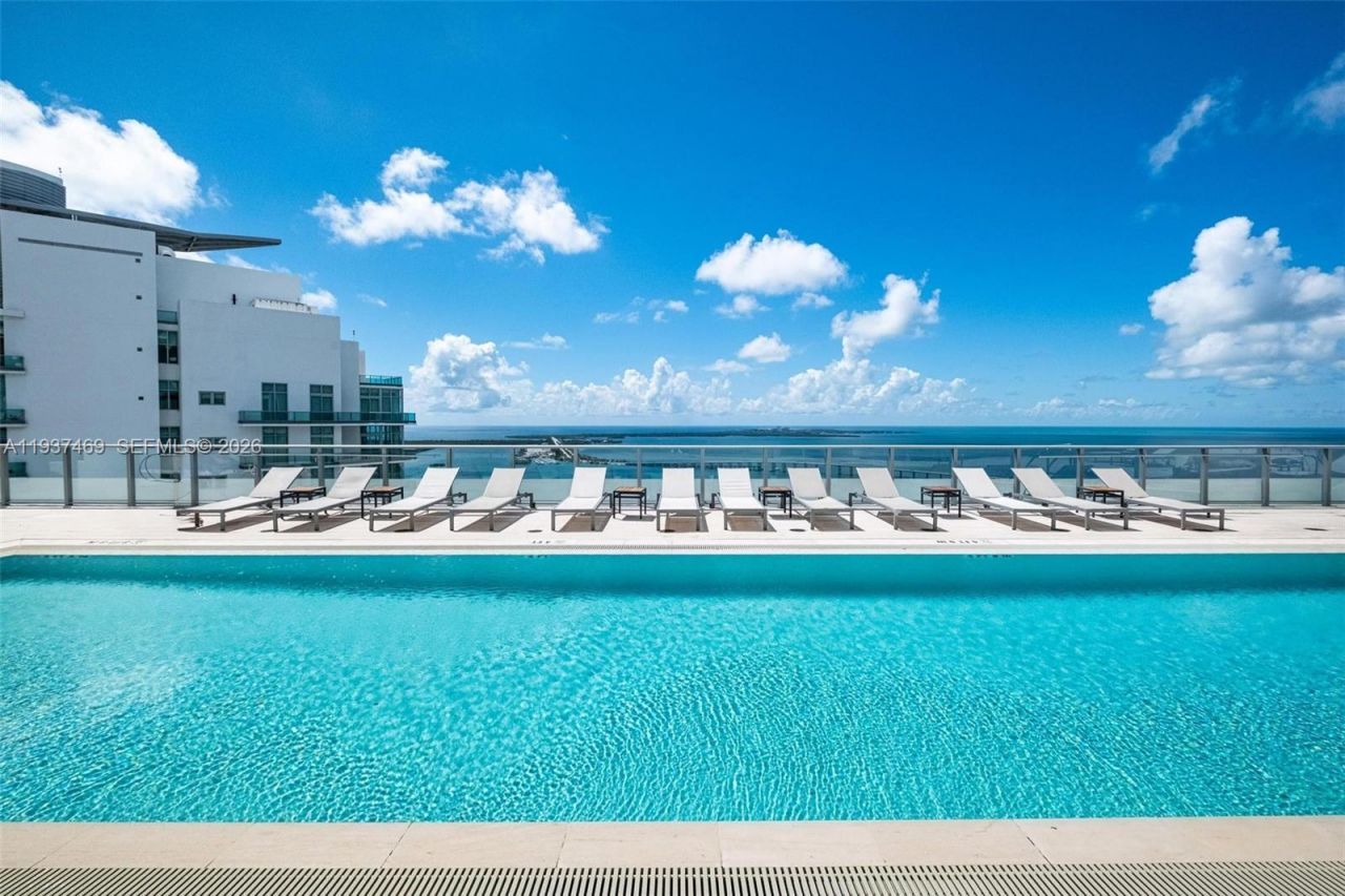 1300 Brickell Bay Dr , Unit 704, Miami, FL 33131 Photo