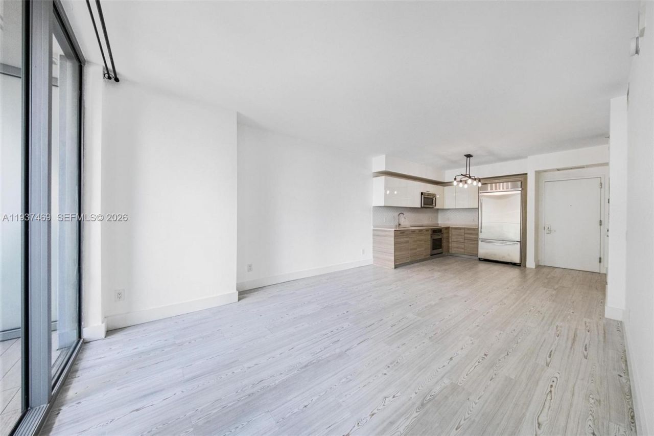 1300 Brickell Bay Dr , Unit 704, Miami, FL 33131 Photo