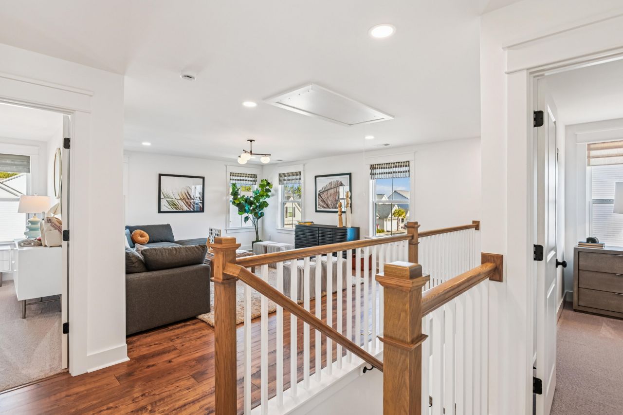 453 Eagleview Drive Photo 34