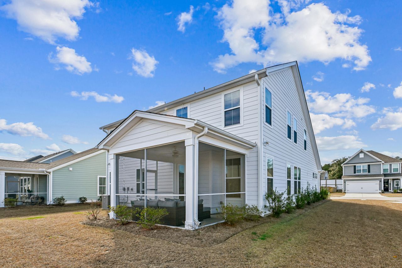 453 Eagleview Drive Photo 37