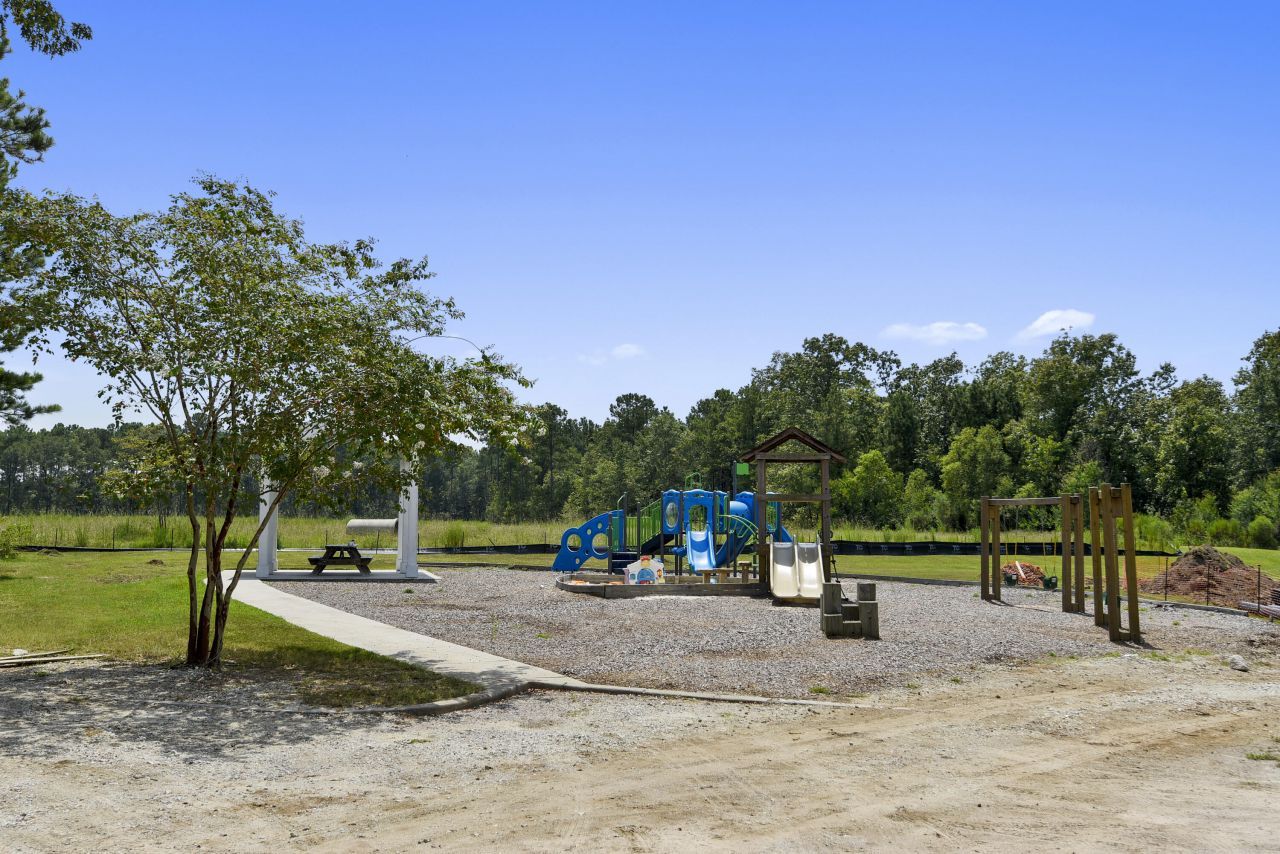 453 Eagleview Drive Photo 39